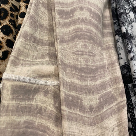 Lot of colorfulkoala leggings - Picture 2 of 4